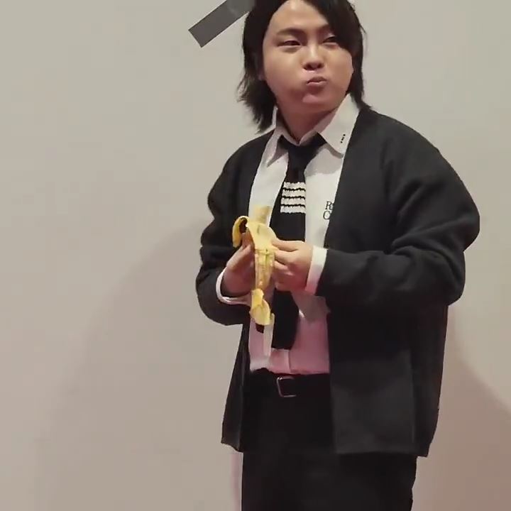68万「香蕉」艺术品遭吃光！南韩大学生现场完食蕉皮贴回墙　辩独家爆料资讯"